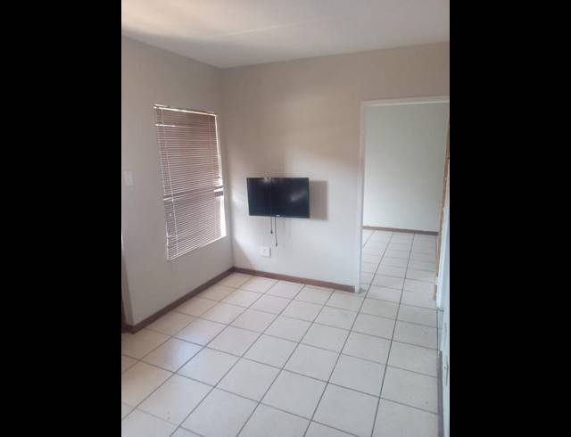 2 BEDROOM APARTMENT FOR SALE IN AUCKLAND PARK
